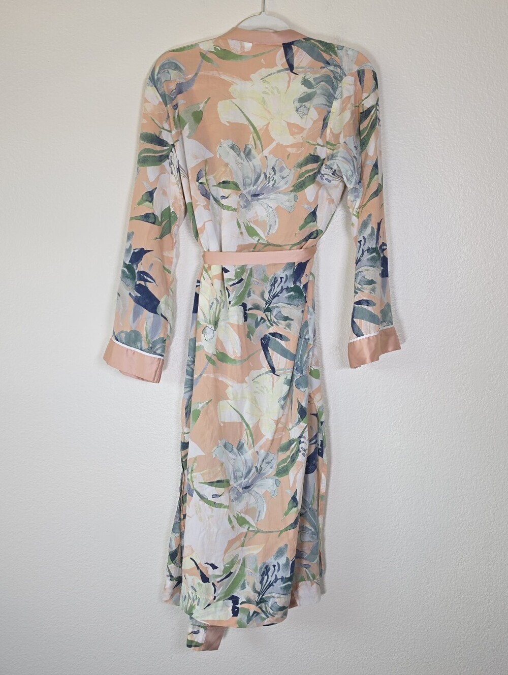 This Stars Above Robe M/L - Picture 3 of 5